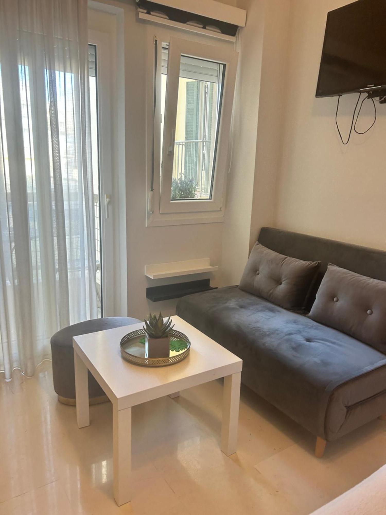 Agias Sofias 28 Appartement Thessaloniki Buitenkant foto